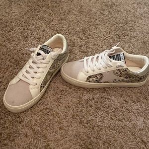 Walking Shoes